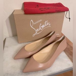 CHRISTIAN LOUBOUTIN Ballalla Leather Point-toe Flats Neutral NIB EU 39